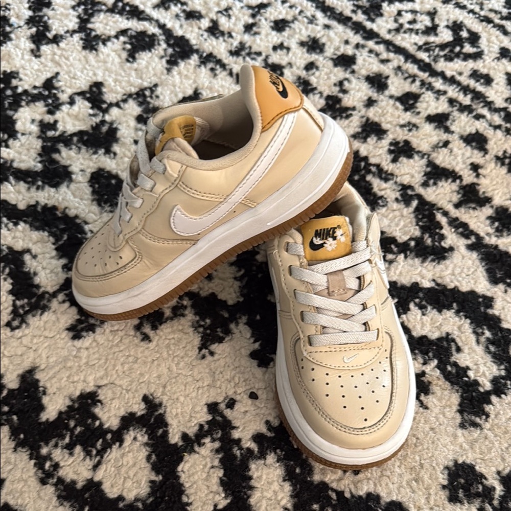 Nike Beige Sneakers with White Accents